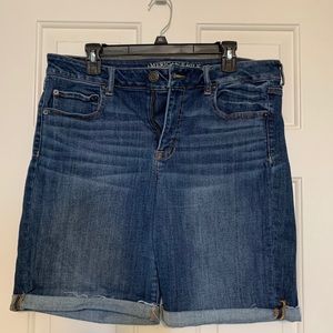 American Eagle Skinny Bermuda Shorts